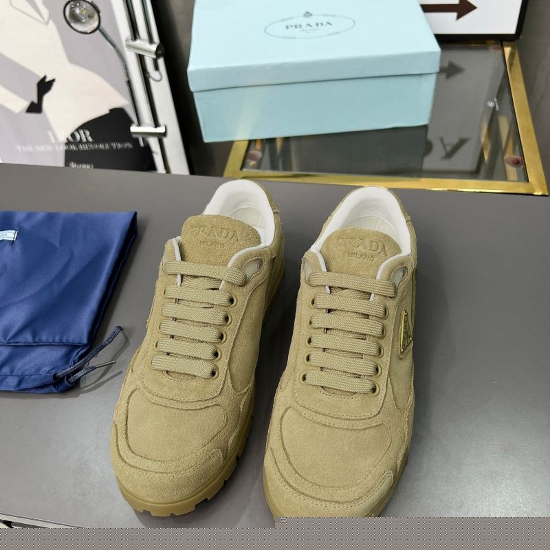 Pra*a casual shoes